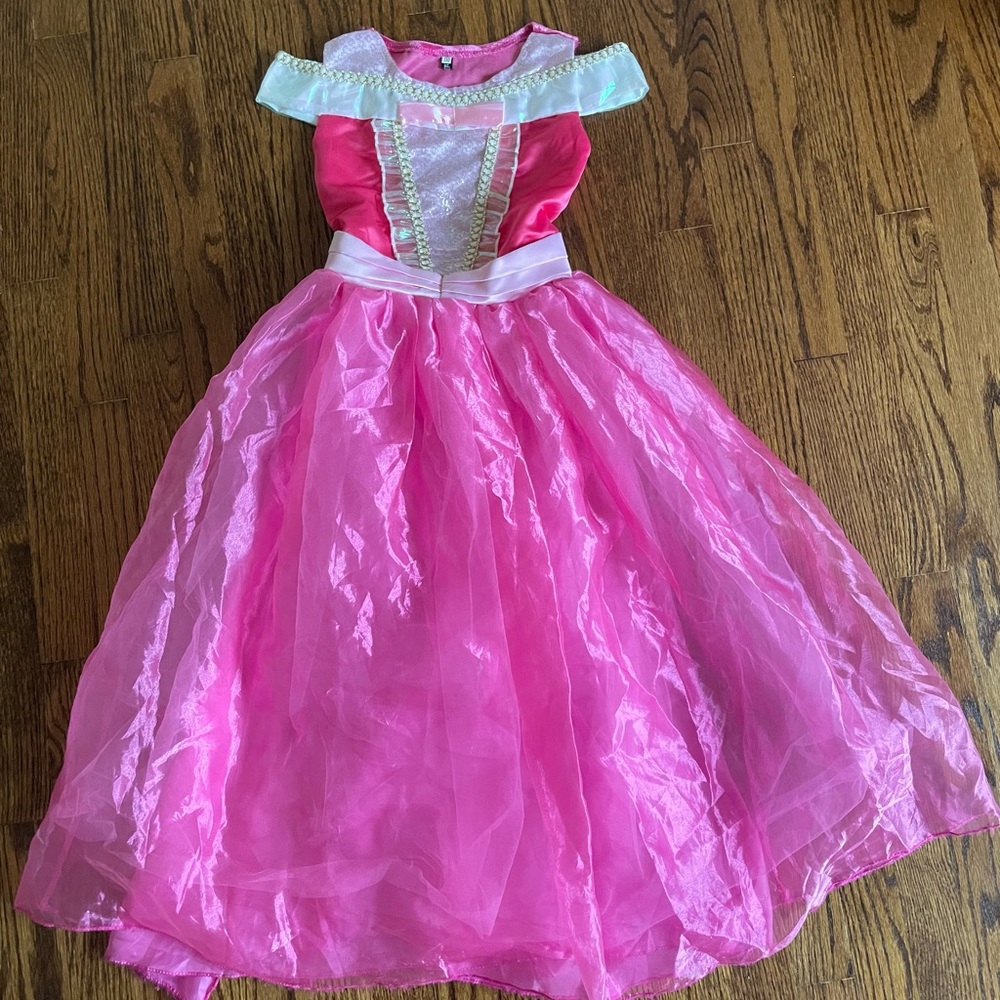 Girls size 8 costume